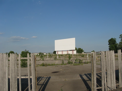 Miracle Twin Drive-In Theatre - Fading Fast June 2012 (newer photo)